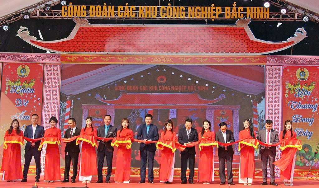 TAPUHO VIỆT NAM THAM GIA KHAI MẠC NGÀY HỘI CÔNG NHÂN – CHỢ TẾT CÔNG ĐOÀN NĂM 2025 TẠI KHU CÔNG NGHIỆP BẮC NINH